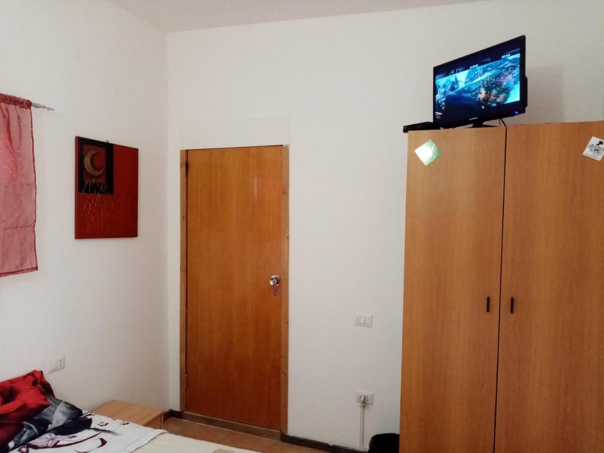 Guest House Parabita Luaran gambar