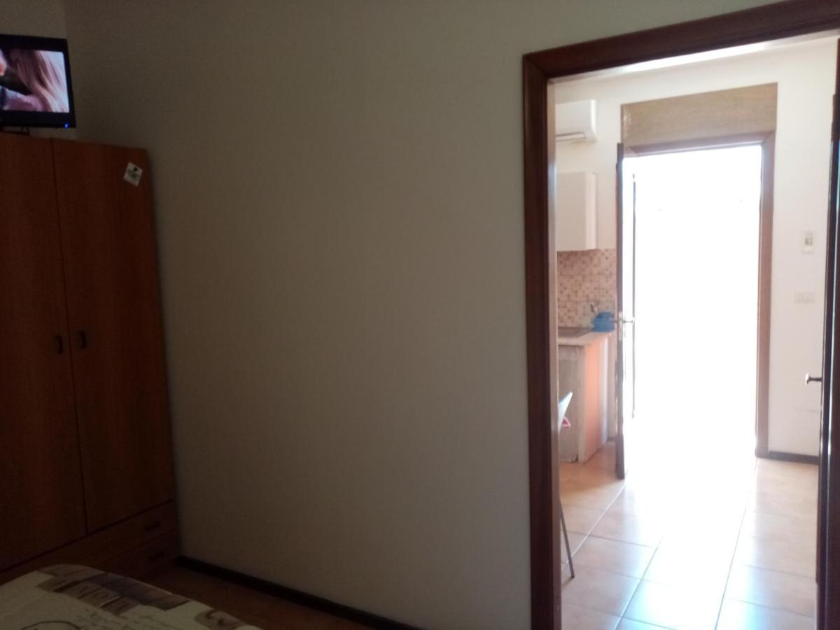 Guest House Parabita Luaran gambar