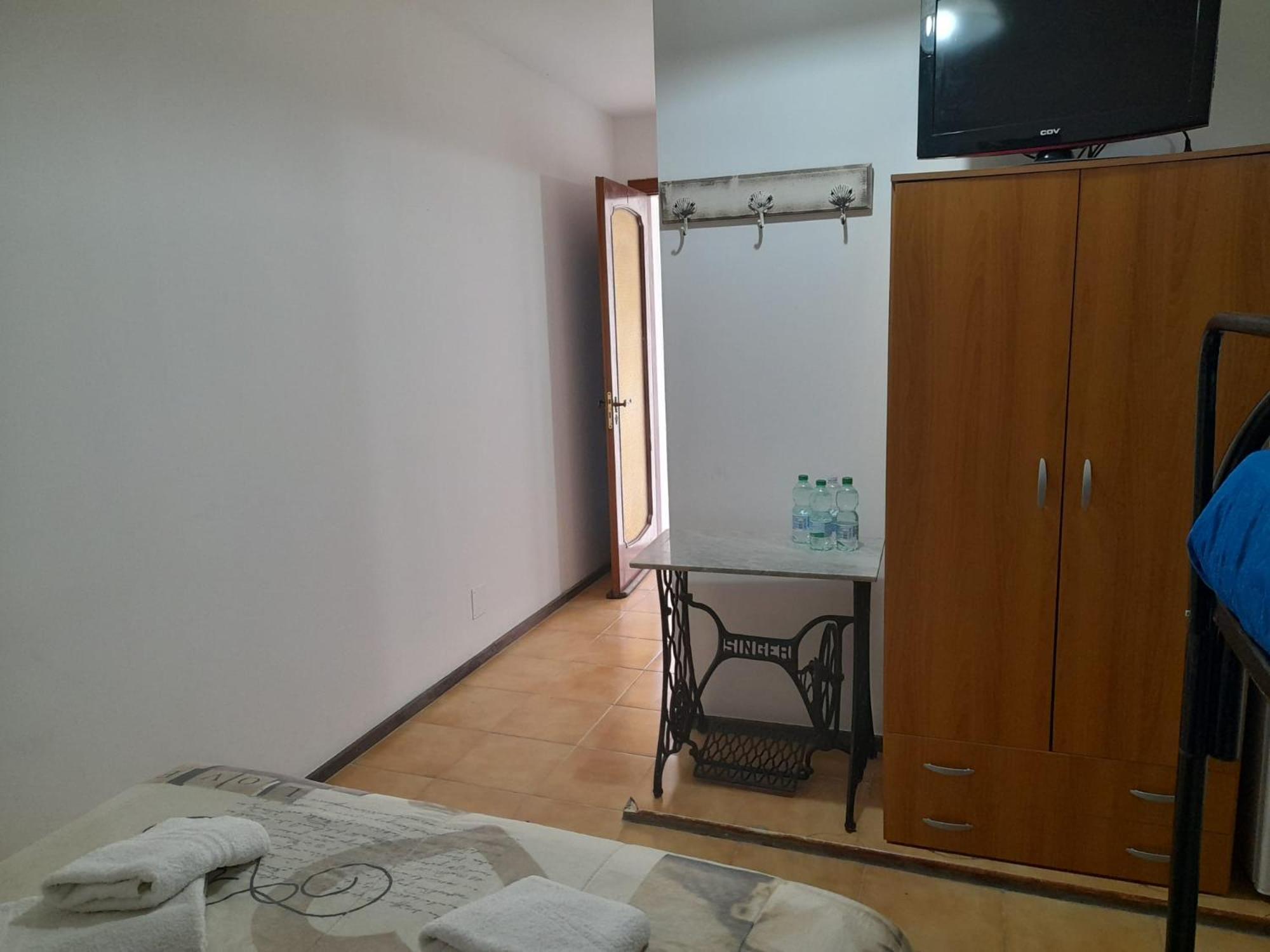 Guest House Parabita Luaran gambar