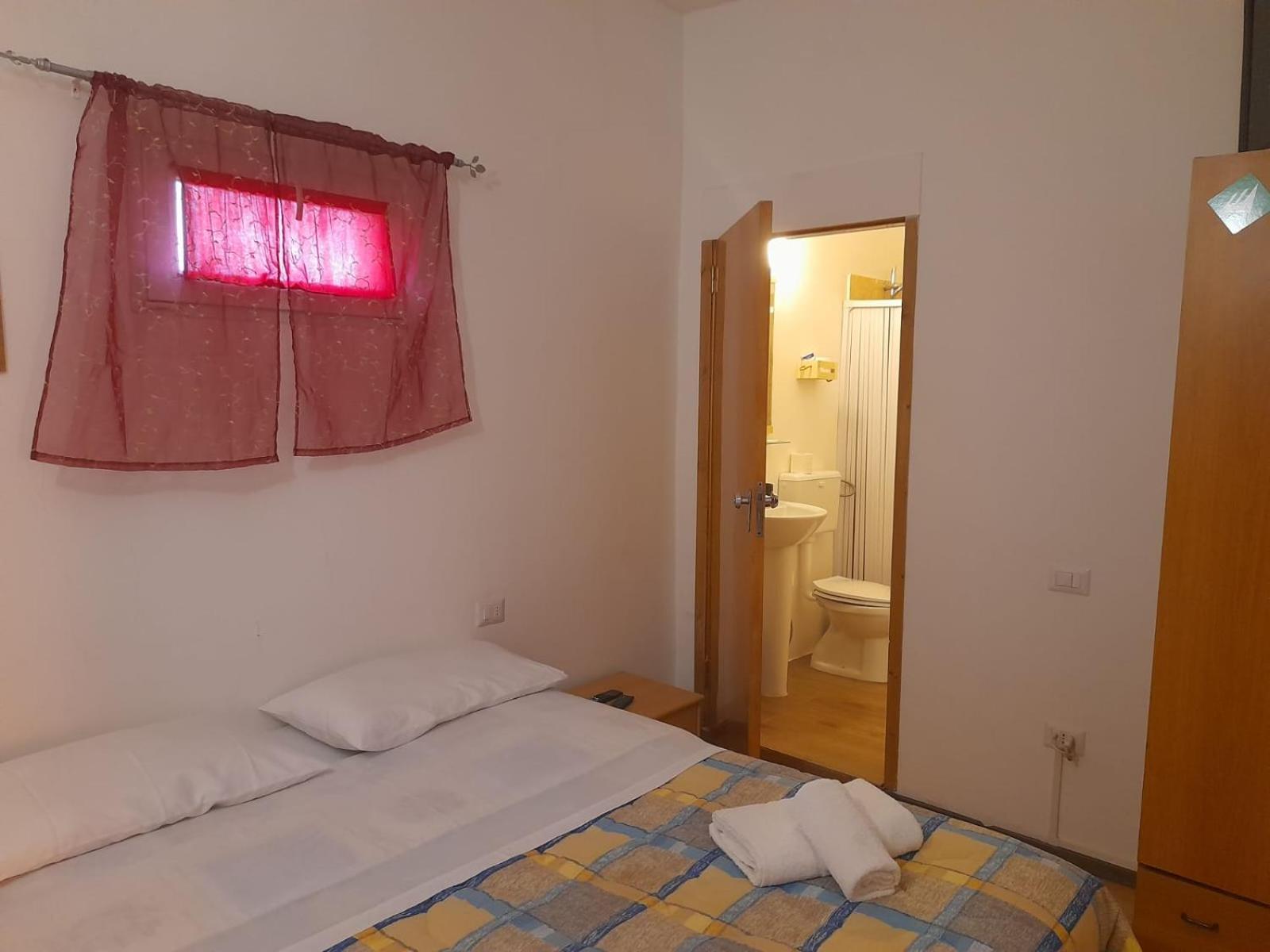Guest House Parabita Luaran gambar